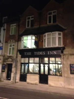 The Tides Inn