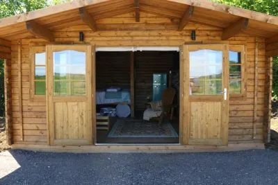 Knapp Farm Glamping Lodge 1