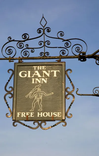 cerne giant inn