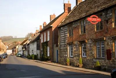 cerne long street