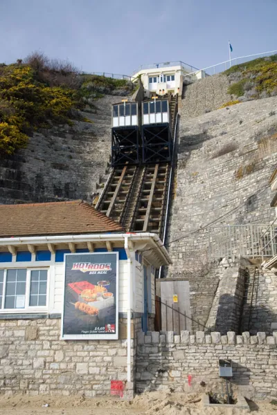 east cliff lift