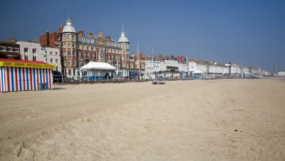 weymouth beach esplenade